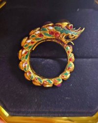 Navaratna ring 03.jpg